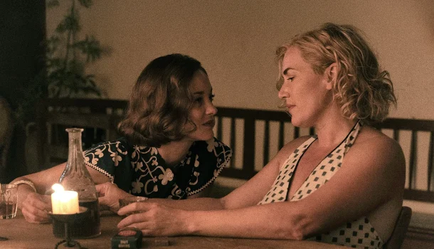 Baseado em um livro que vendeu 5 milhões de exemplares, o filme com Kate Winslet é um dos tesouros escondidos do Prime Video Baseado em um livro que vendeu 5 milhões de exemplares, o filme com Kate Winslet é um dos tesouros escondidos do Prime Video