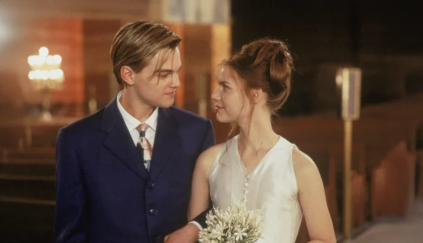 Baseado em tragédia de Shakespeare, romance com Leonardo DiCaprio e Claire Danes na Netflix vai te prender por 2 horas na frente da TV