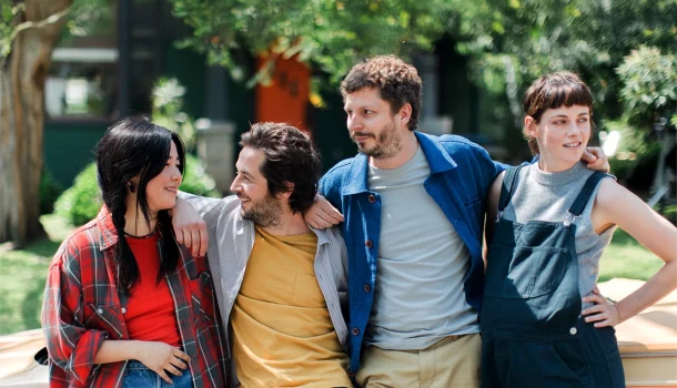 Comédia que vai gritar os silêncios incômodos do sexismo está no Prime Video e vai te fazer rir enquanto dói