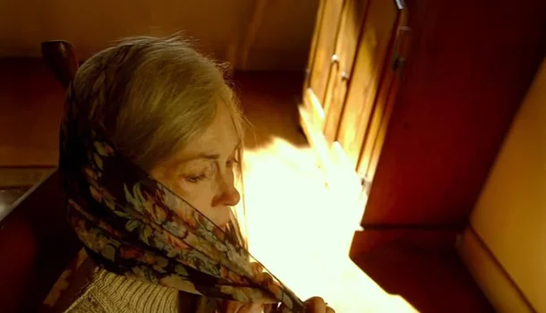 Chegou na Netflix: o suspense de M. Night Shyamalan que parece normal por 10 minutos — e depois não solta mais