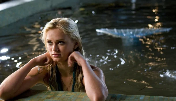 Fábula adolescente dos anos 2000 retorna à Netflix com a dose exata de leveza Fábula adolescente dos anos 2000 retorna à Netflix com a dose exata de leveza