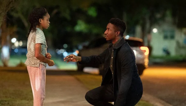 Prime Video tem um suspense tecnológico que parece episódio proibido de Black Mirror