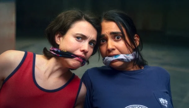 Na Netflix: Margaret Qualley estrela road movie caótico de Ethan Coen que não quer ser importante — e irrita por isso Na Netflix: Margaret Qualley estrela road movie caótico de Ethan Coen que não quer ser importante — e irrita por isso