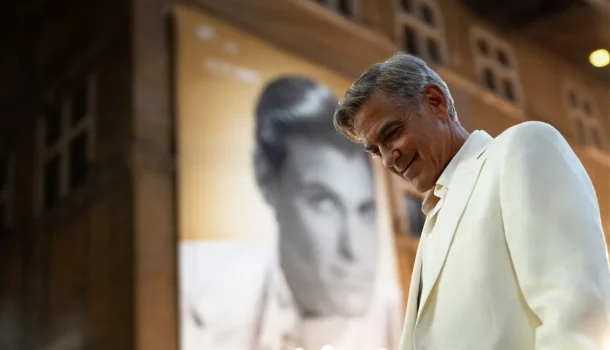 Drama de Noah Baumbach com George Clooney provoca riso, incômodo e uma estranha ternura — na Netflix