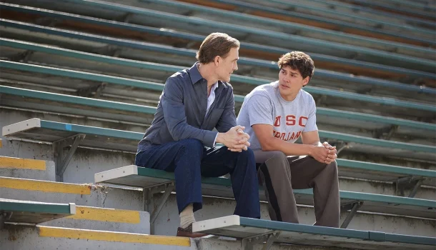 Queridinho do TikTok, “Outro Amor Fora do Tempo” chega no Prime Video sem a angústia que o gênero pede Queridinho do TikTok, “Outro Amor Fora do Tempo” chega no Prime Video sem a angústia que o gênero pede