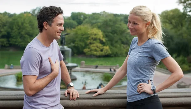 Pare de rolar a tela: acabou de chegar ao Prime Video a comédia romântica com Gwyneth Paltrow que você vai querer indicar depois