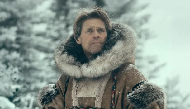 A jornada mais improvável do Alasca, com Willem Dafoe, acaba de chegar à Netflix