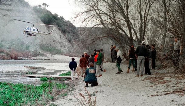 O massacre esquecido no set de Twilight Zone: o desastre brutal que Hollywood tentou enterrar O massacre esquecido no set de Twilight Zone: o desastre brutal que Hollywood tentou enterrar