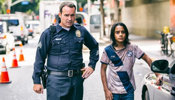 Mais real do que parece: o drama tenso da Netflix que escancara um sistema de exploração silencioso