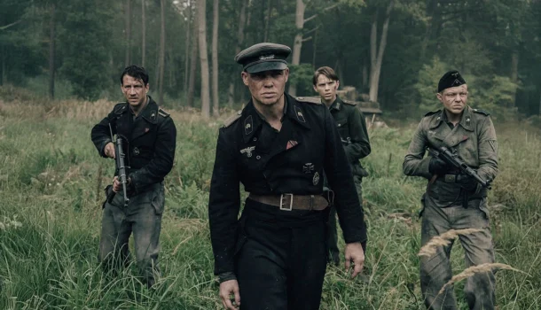 Thriller alemão ambientado na Segunda Guerra estreia no Prime Video com suspense seco e implacável Thriller alemão ambientado na Segunda Guerra estreia no Prime Video com suspense seco e implacável