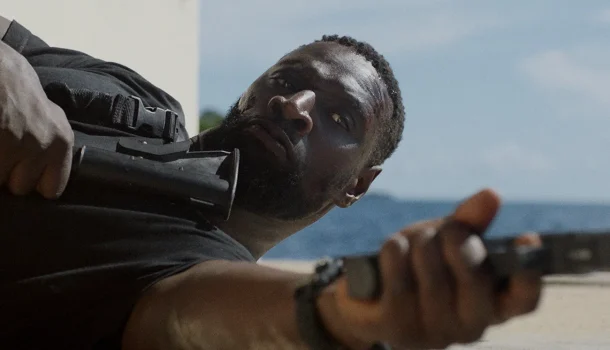 Prime Video em alta global: Omar Sy e Kerry Washington num thriller onde parar também é perigo