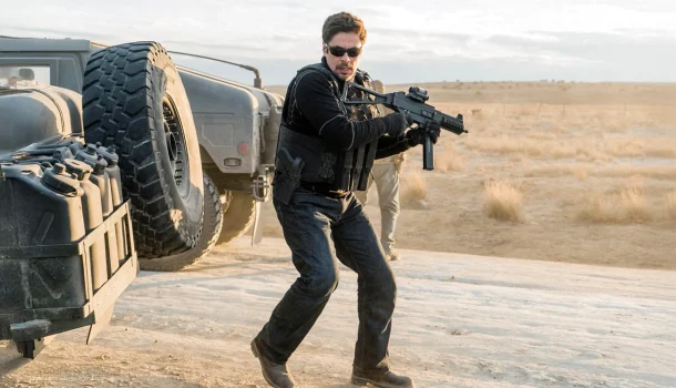 O melhor filme de ação de janeiro na Netflix: 100 minutos de adrenalina sem pausa