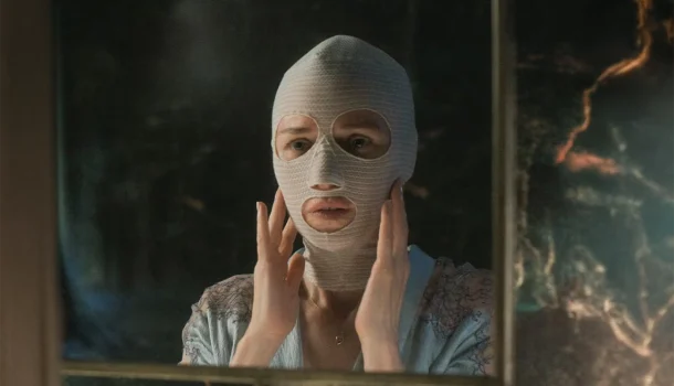 Terror com uma das reviravoltas mais bizarras do cinema está no Prime Video Terror com uma das reviravoltas mais bizarras do cinema está no Prime Video