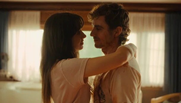 No Prime Video: o terror romântico mais bizarro do ano — um casal descobre que amor demais pode virar monstruosidade