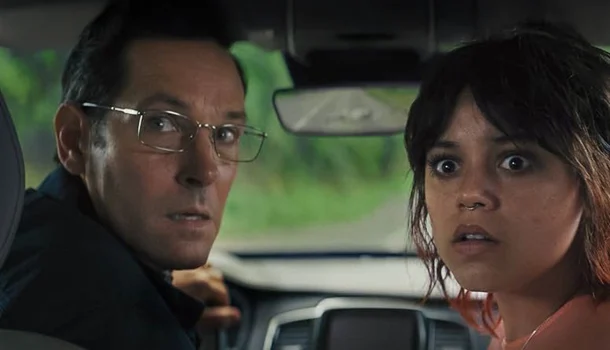 O filme mais absurdo do Prime Video no último ano começa com a morte de um unicórnio