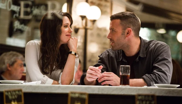 Suspense de Ben Affleck com Jeremy Renner, Jon Hamm e Rebecca Hall está na HBO Max e é um achado