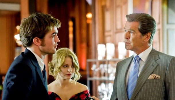 Drama com Pierce Brosnan e Robert Pattinson, na Netflix, vai marcar seu coração para sempre Drama com Pierce Brosnan e Robert Pattinson, na Netflix, vai marcar seu coração para sempre