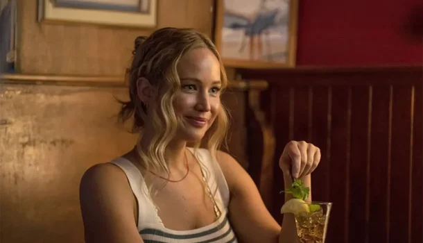 Jennifer Lawrence e Robert Pattinson vivem casal em crise em suspense de Lynne Ramsay na Mubi