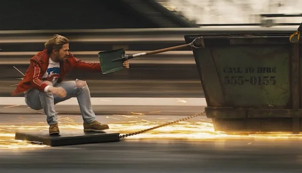 Mistura de comédia e ação, com Ryan Gosling e Emily Blunt, perfeito para quem ama cinema de entretenimento, na Netflix