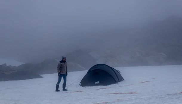 O suspense da Netflix com reviravoltas insanas que prende do início ao fim