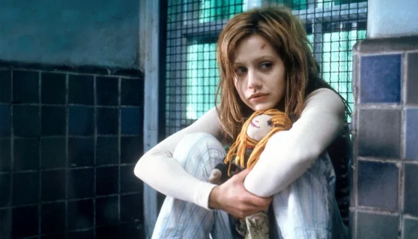 Com Michael Douglas e Brittany Murphy: filme na Netflix é perfeito para quem adora suspense estruturado