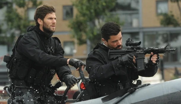 Filme de ação que acaba de chegar na Netflix vai te deixar com os olhos presos na televisão