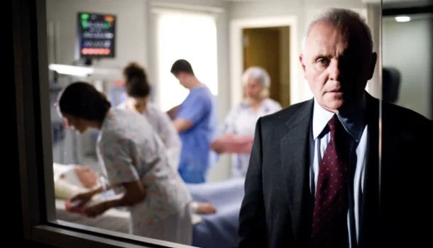 Esse suspense com Anthony Hopkins está na Netflix e muita gente ainda não descobriu
