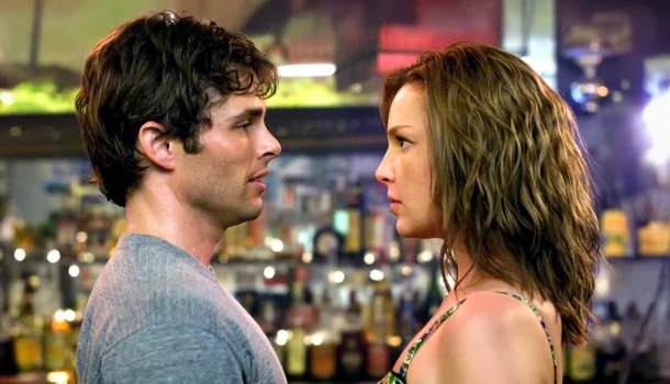 Comédia romântica com Katherine Heigl que conquistou um monte de gente nos anos 2000 chega à Netflix