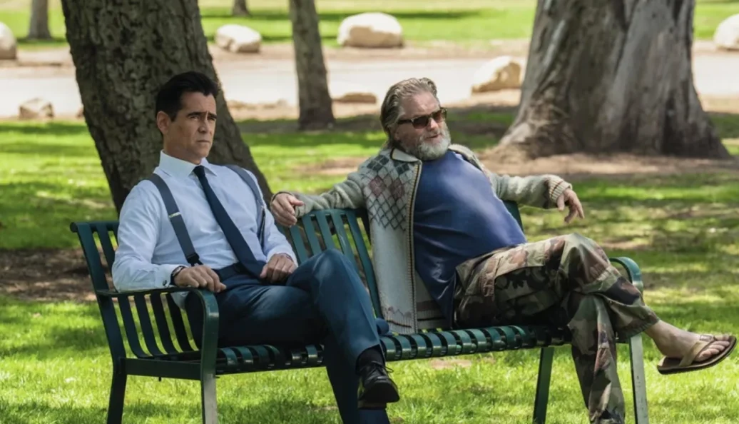 Colin Farrell em uma conversa no banco de um parque, em Sugar.