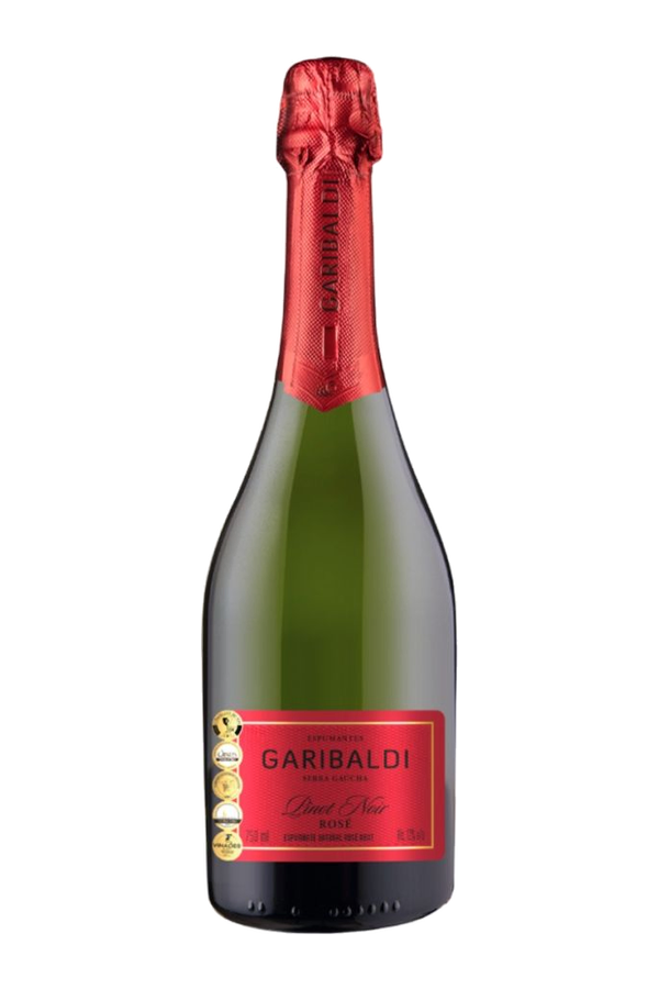 Garrafa do espumante Garibaldi Pinot Noir Brut Rosé, 750 ml.